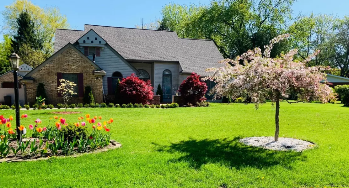 4660 E Hillcrest Drive, Berrien Springs, MI 49103