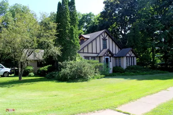 402 Jonesville Street, Litchfield, MI 49252