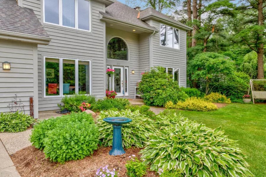 317 Tiffany Shores Drive, Holland, MI 49424