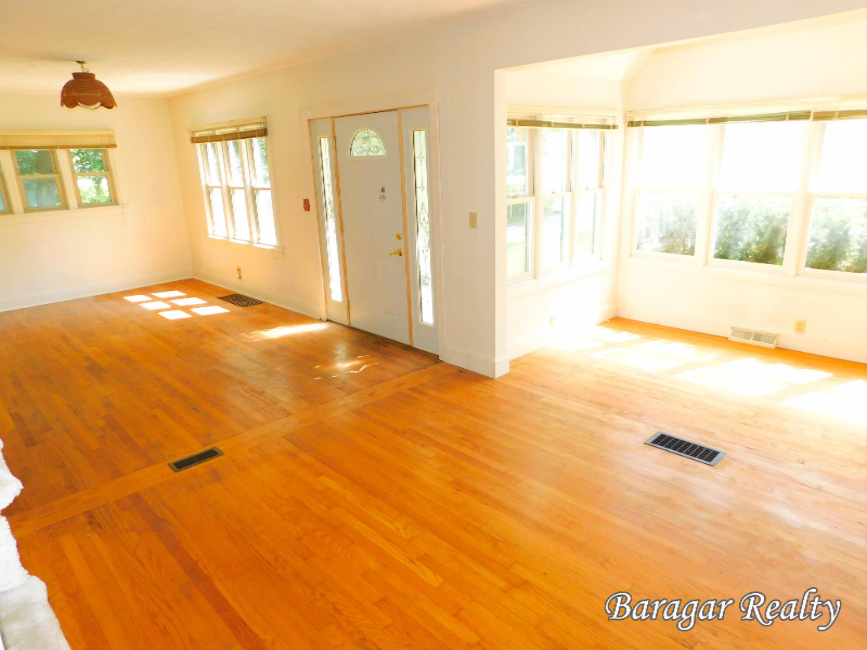 Grand Rapids, MI 49525,3925 Miramar NE Avenue