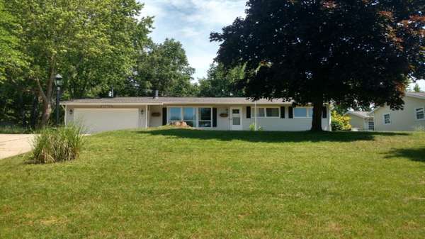 17863 Mohawk Drive, Spring Lake, MI 49456