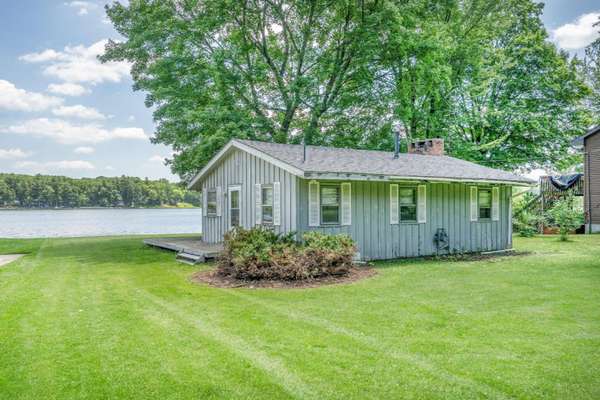 8714 E 128th Street, Sand Lake, MI 49343