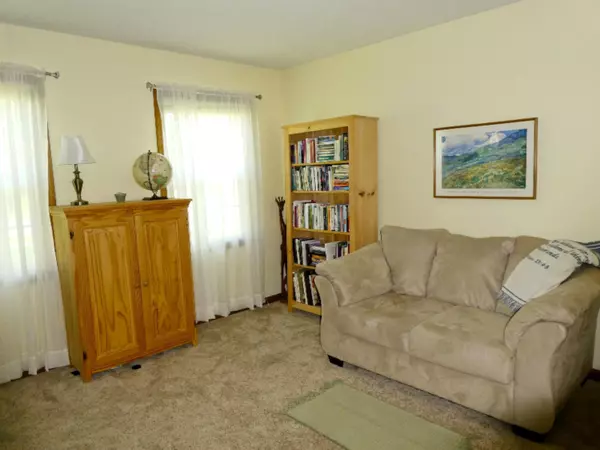St. Joseph, MI 49085,1350 Country Knoll Place