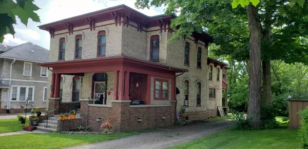 Ionia, MI 48846,215 N Jackson Street