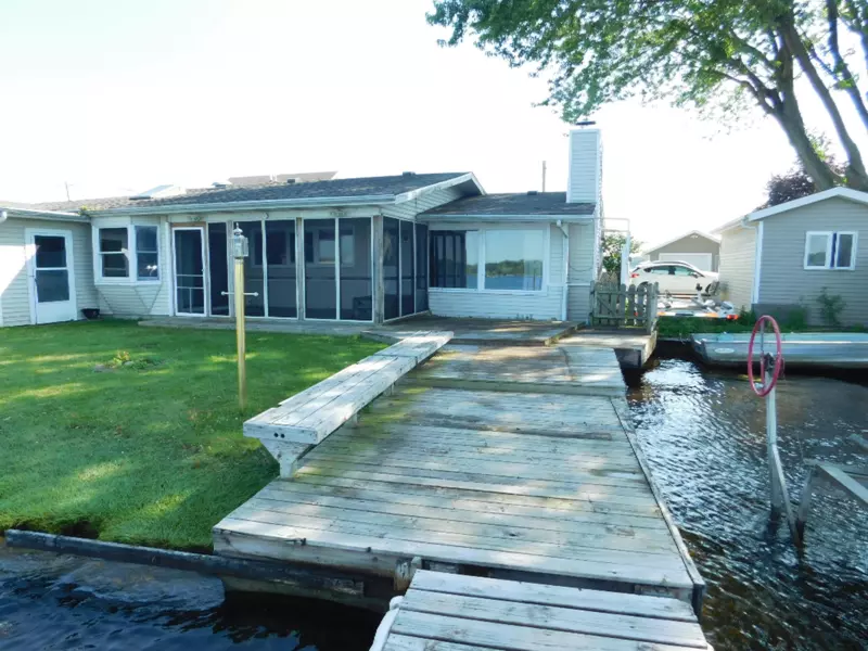 22058 Christiana Drive, Edwardsburg, MI 49112