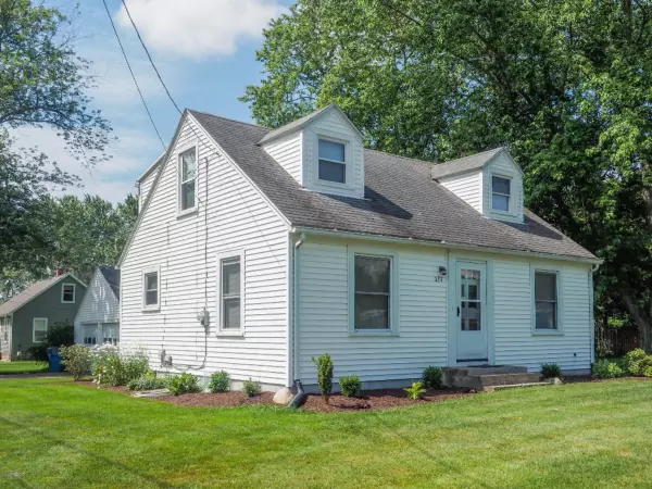 637 G W Avenue, Parchment, MI 49004