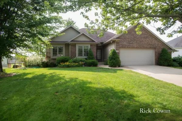 4544 Bridlewood Drive, Hudsonville, MI 49426