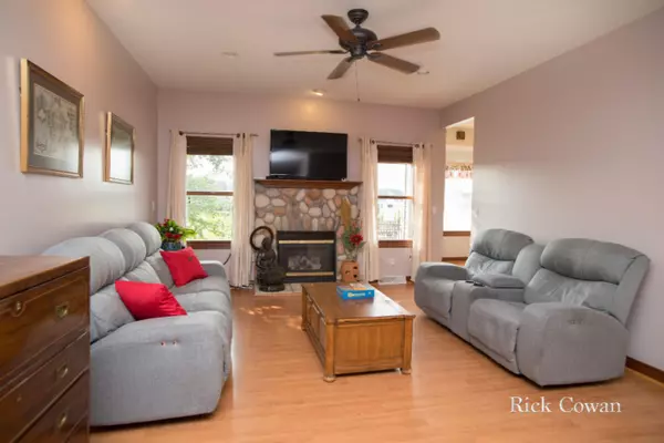 Hudsonville, MI 49426,4544 Bridlewood Drive