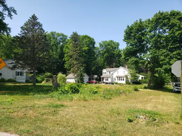 Holland, MI 49423,1196 Floral Street
