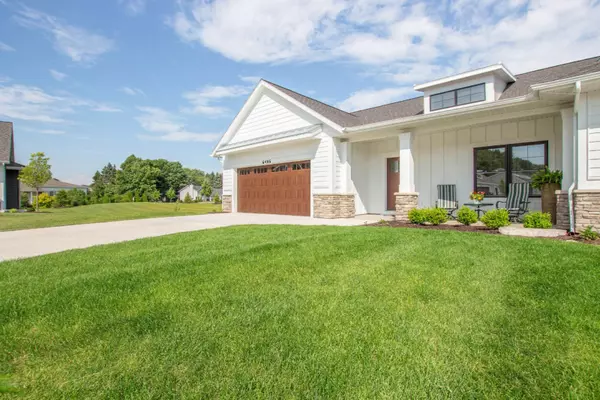 Holland, MI 49423,6406 Copperleaf Court #6