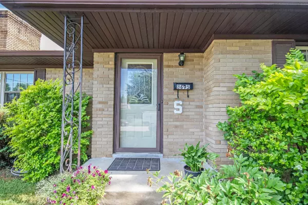 Grandville, MI 49418,3695 Shoshone SW Drive