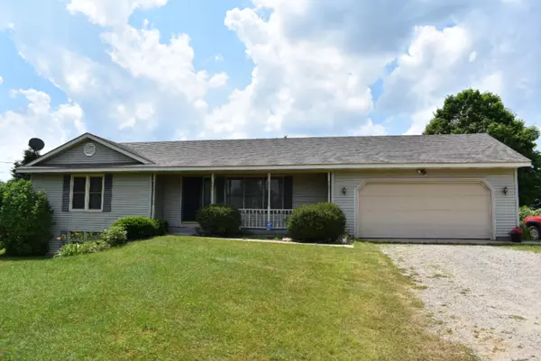 10777 Grange NE Avenue, Rockford, MI 49341