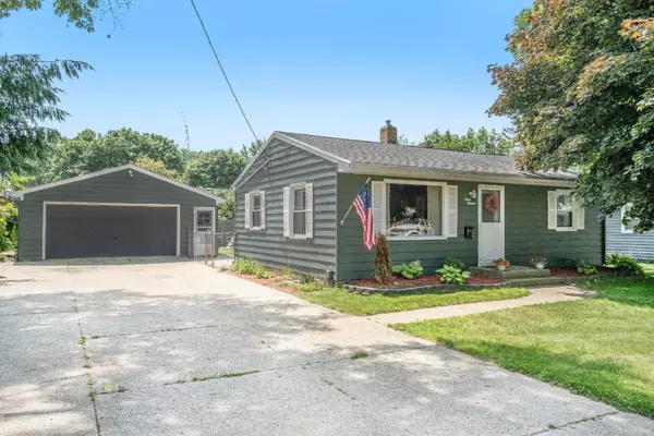 1214 33RD SW Street, Wyoming, MI 49509