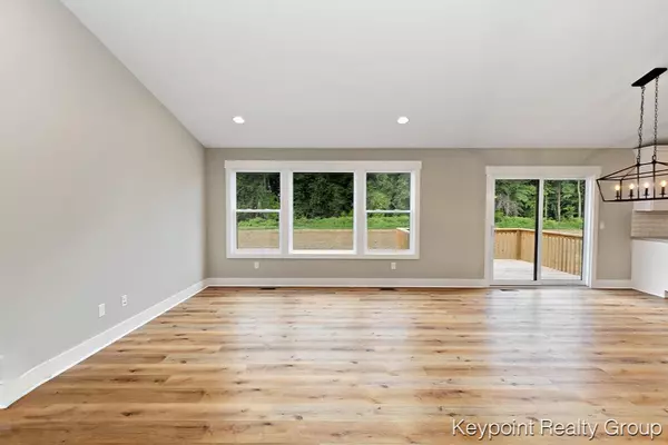 Zeeland, MI 49464,955 78th Avenue