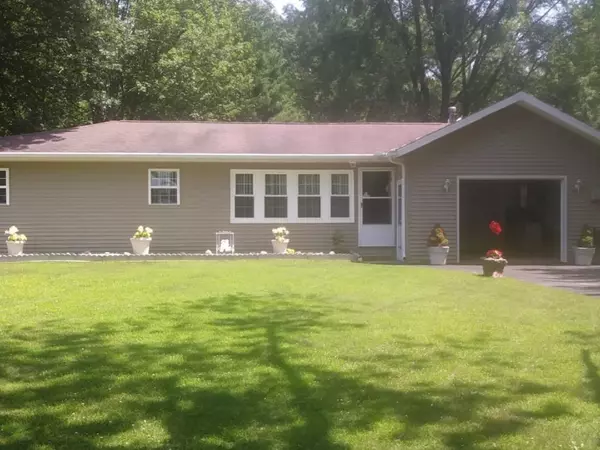 5609 Johnson Road, Coloma, MI 49038