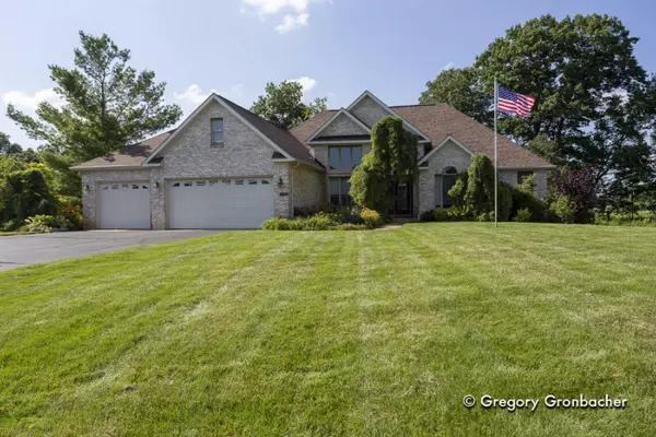 Ada, MI 49301,6191 Egypt Valley NE Court