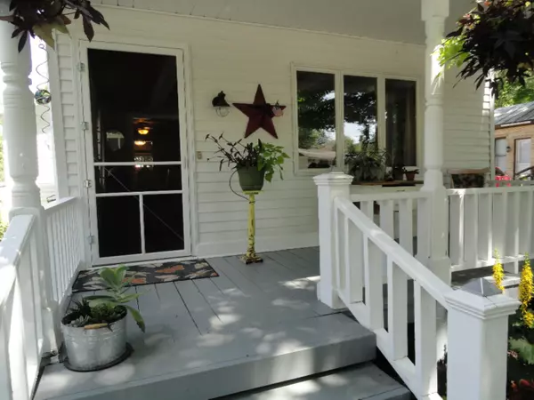 Saranac, MI 48881,161 E Main Street