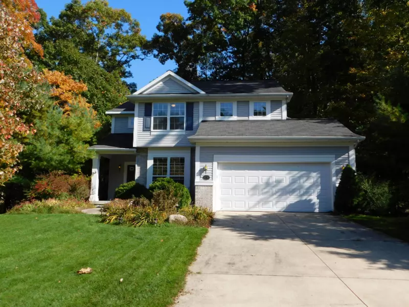 18614 Woodduck Drive, Spring Lake, MI 49456