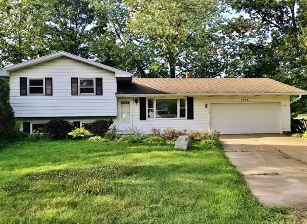 1305 Greendale Avenue, Niles, MI 49120