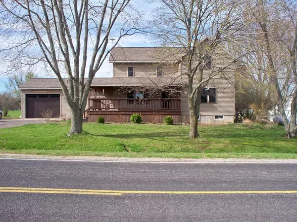 9360 W HOWE Road, Eagle, MI 48822