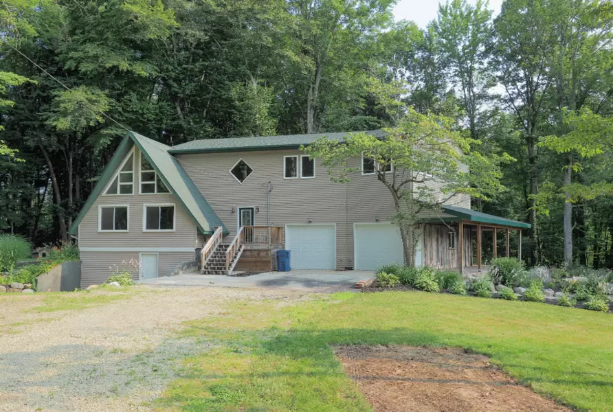 11645 W DR NORTH, Bellevue, MI 49021