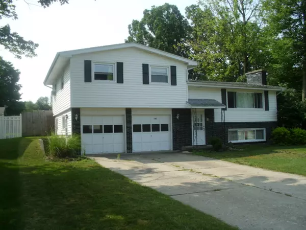 5456 Edgelawn SE Drive, Kentwood, MI 49508