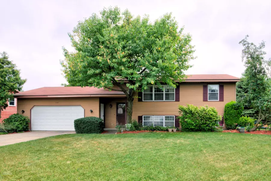 11157 Canyon Creek Drive, Zeeland, MI 49464