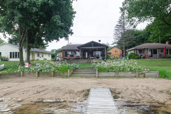 Sturgis, MI 49091,63825 Lakeshore Road