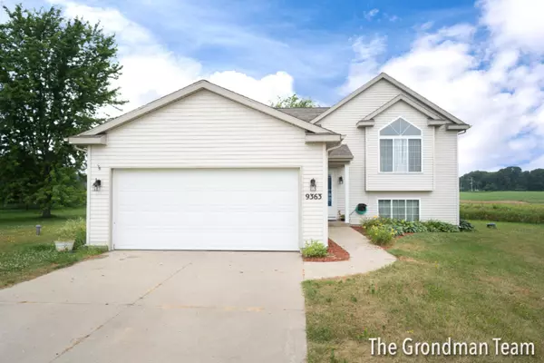 9363 Marabella NE Drive, Rockford, MI 49341