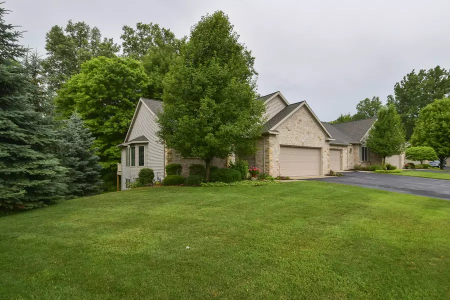 4906 Barnsley Drive #26, Hudsonville, MI 49426