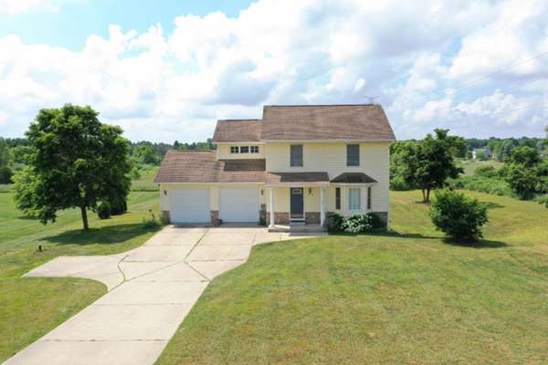 22379 Bluebird Avenue, Mattawan, MI 49071