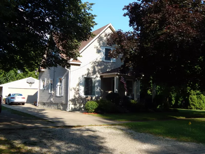 203 Center Street, Sturgis, MI 49091