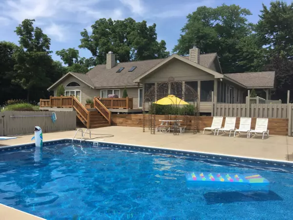 Niles, MI 49120,3230 Yankee Street