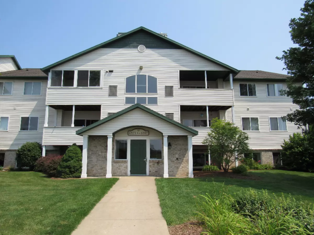 Caledonia, MI 49316,6579 Clover Court #204