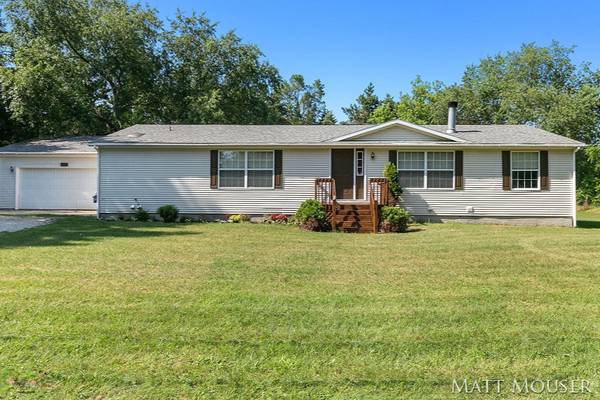 2727 Rogue River NE Road, Belmont, MI 49306