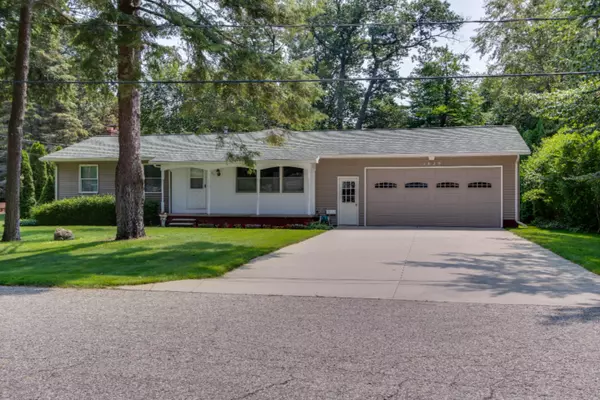 1629 Helen Drive, Norton Shores, MI 49441