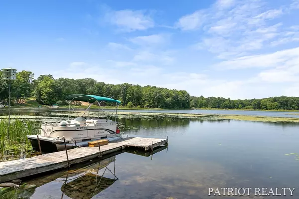 Newaygo, MI 49337,8171 Island View Drive