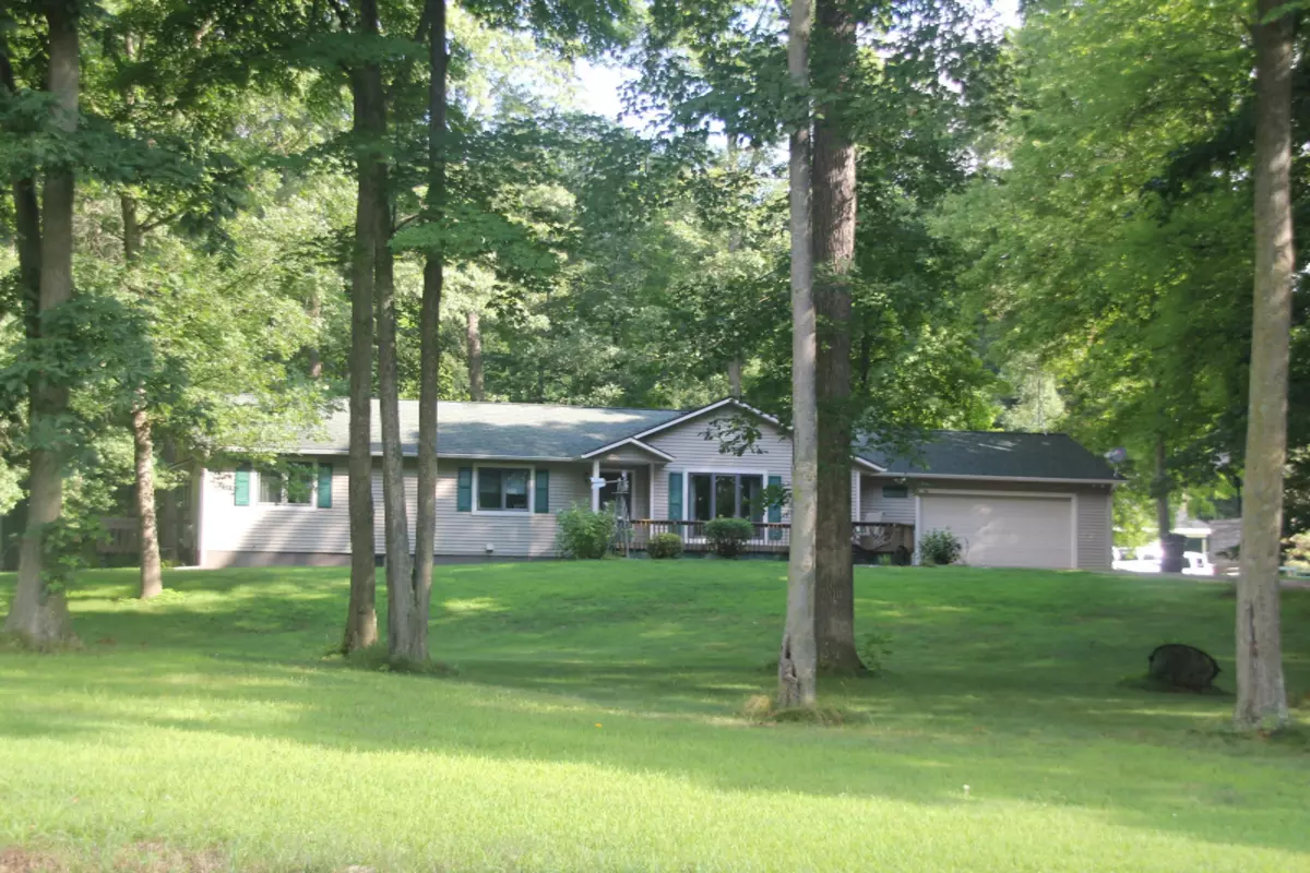 Hastings, MI 49058,1892 Iroquois Trail