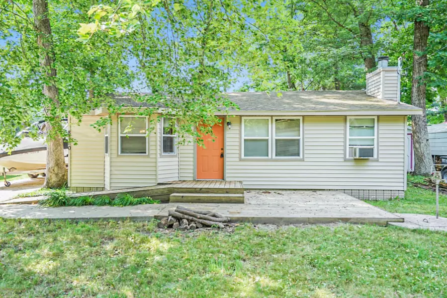 8720 E 16th Street, White Cloud, MI 49349