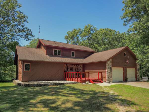 5612 Fawn Lake Drive, Shelbyville, MI 49344