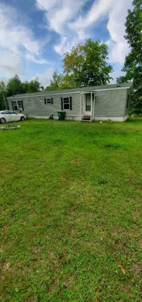 10554 W Kickland, Greenville, MI 48838