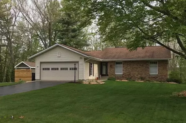 1059 N Gun River Drive, Plainwell, MI 49080