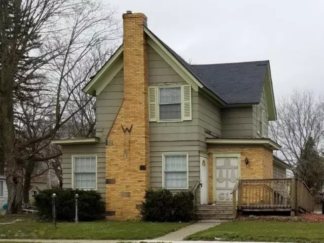 617 W main NE Street, Lowell, MI 49331