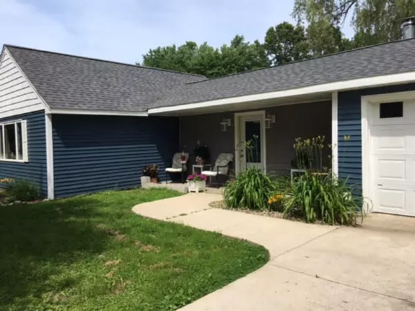 Whitehall, MI 49461,917 Peach Street