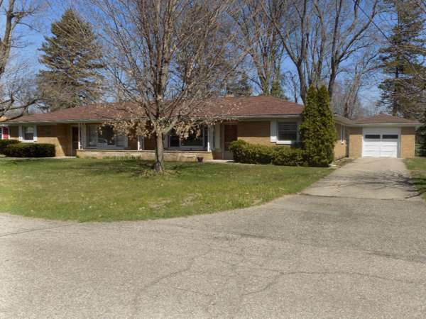 Coloma, MI 49038,157 Elvern Drive