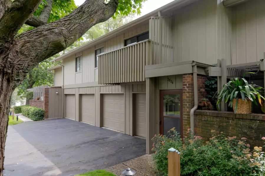 3824 Greenleaf Circle, Kalamazoo, MI 49008