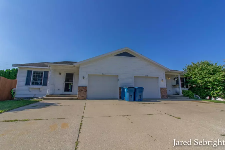 904/906 Vos Street, Jenison, MI 49428