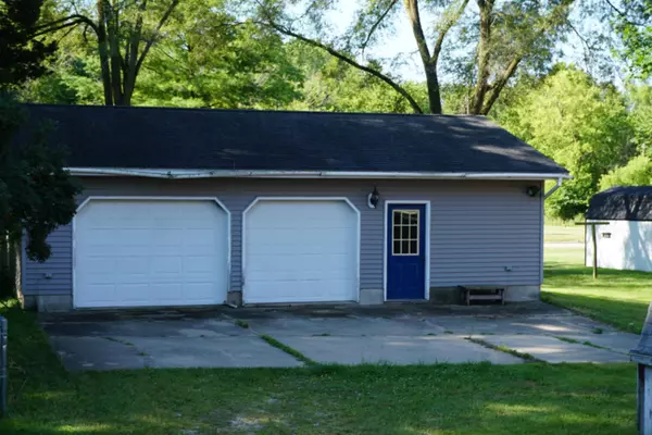 Fremont, MI 49412,44 W Woodrow Street