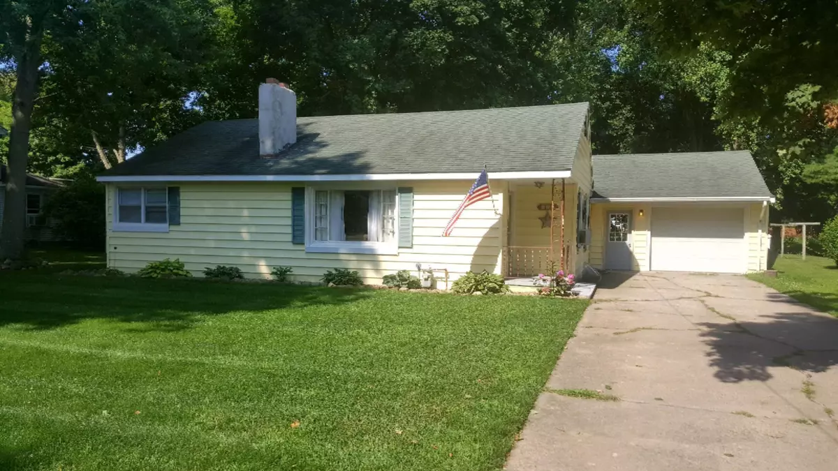 Centreville, MI 49032,320 S Clark