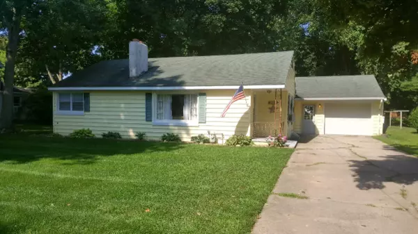 320 S Clark, Centreville, MI 49032